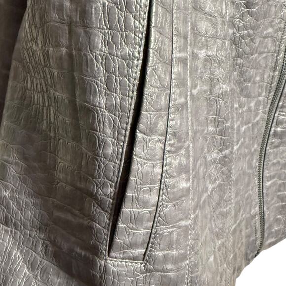 Dennis Basso gray embossed faux leather zip front moto jacket - women's 3X - Picture 5 of 10